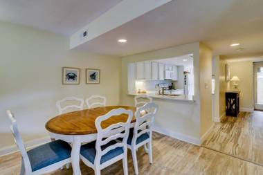 154 The Greens 3 BR Shipyard Condo