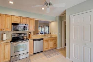 3327 Lake Forest Sea Pines 2 BR Condo