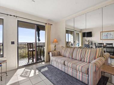 Beach & Tennis Admirals Row 105 1 Bedroom Sleeps 6 Ocean Front 2 Pools Tennis