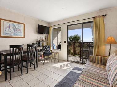 Beach & Tennis Admirals Row 105 1 Bedroom Sleeps 6 Ocean Front 2 Pools Tennis