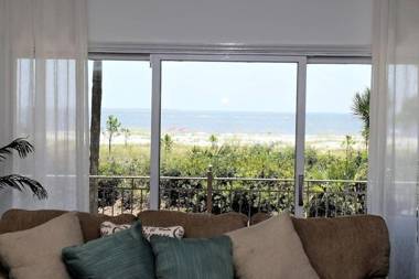 7 Black Duck - Top Notch Views & Amenities in a Private Oceanfront Oasis
