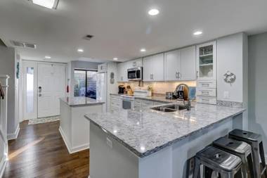 145 Greens 2 BR Shipyard Golf Condo