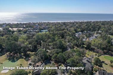 144 The Greens 2 BR Shipyard Golf Condo