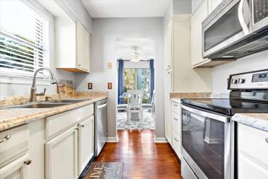 Lighthouse Tennis 2383