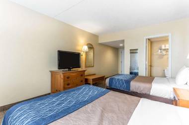 Ocean Crest Inn and Suites