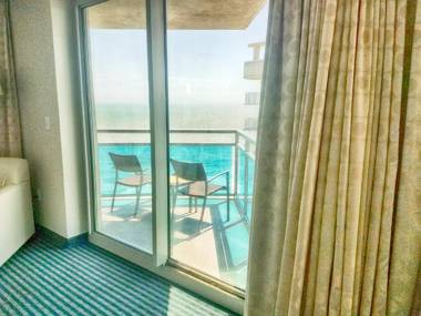 Ocean Front Corner Unit