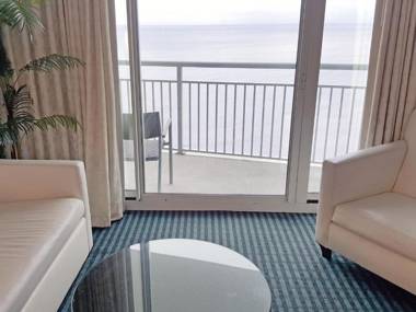 15th Floor Ocean Front
