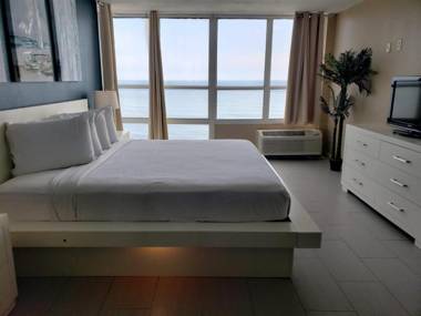 Unit 1005 at Sun N Sand Resort