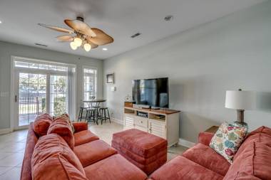 Sands Beach House 300 (5 Bedroom Sleeps 12)