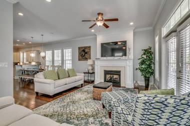 Sands Beach House 313 (5 Bedrooms Sleeps 12)