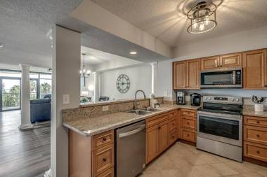 Luxury South Wind Resort Condo with balcony