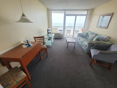 Oceanfront 2 Bedroom 3 Bathroom Unit 539-540 - Sleeps 10