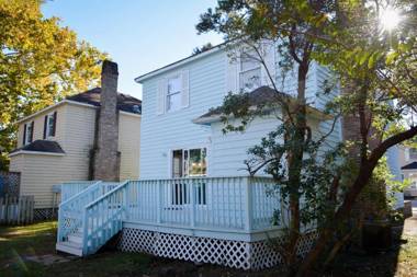 Elizabeth Rd House by Palmetto Vacations