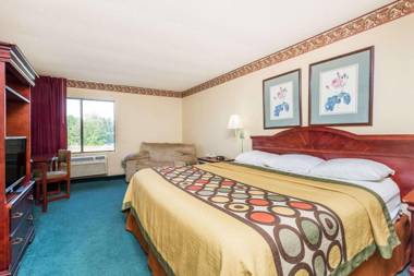 Super 8 by Wyndham Piedmont Greenville Area