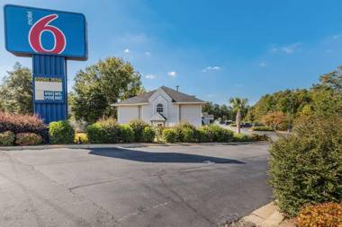 Motel 6-Simpsonville SC - Greenville