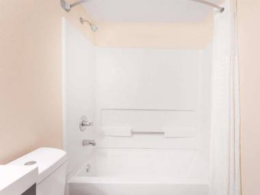 Howard Johnson by Wyndham Spartanburg - Expo Center