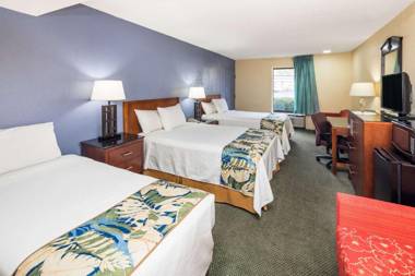 Days Inn by Wyndham Walterboro