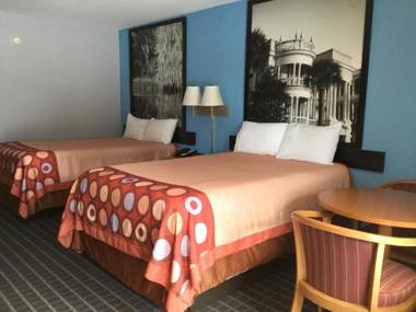 Super 8 by Wyndham Walterboro