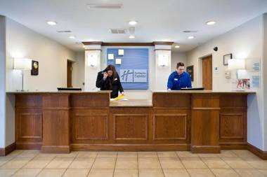 Holiday Inn Express Hotel & Suites Brookings an IHG Hotel