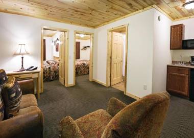 Rock Crest Lodge & Cabins