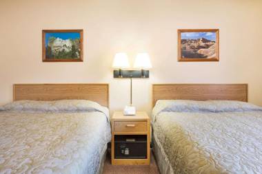 Super 8 by Wyndham Hot Springs