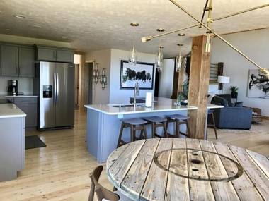 Missing Link Chalet At Terry Peak