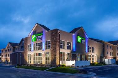 Holiday Inn Express & Suites Rapid City an IHG Hotel
