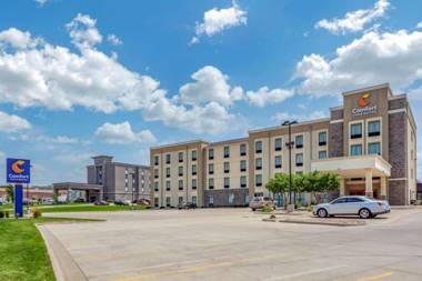 Comfort Inn & Suites Avera Southwest