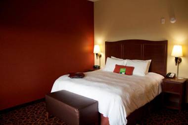 Hampton Inn & Suites Watertown