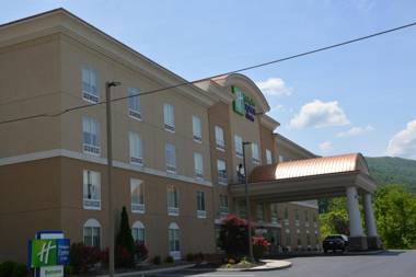 Holiday Inn Express & Suites Caryville an IHG Hotel