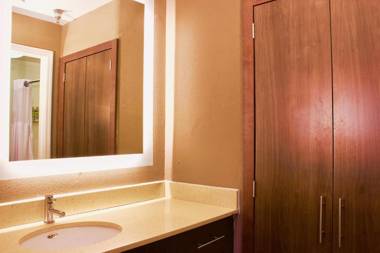 Staybridge Suites Chattanooga-Hamilton Place an IHG Hotel