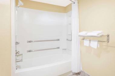 Travelodge by Wyndham Chattanooga/Hamilton Place