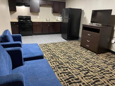 Days Inn & Suites by Wyndham Collierville Germantown Area