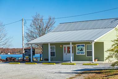 Crown Resorts at Lake Tansi East