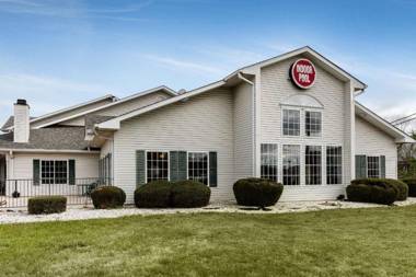 Econo Lodge Inn and Suites