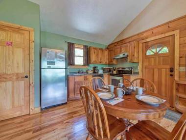 Majestic View 1 Bedroom Sleeps 2 Jetted Tub Mountain View Hot Tub