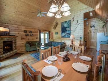 Running Bear 2 Bedrooms Sleeps 8 Hot Tub Gas Fireplace Pool Table