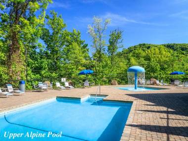 Rocky Top Lodge 6 Bedrooms Pool Access Hot Tub Mountain View Sleeps 14