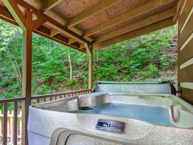Eagle Creek 2 Bedrooms Hot Tub Porch Sleeps 6