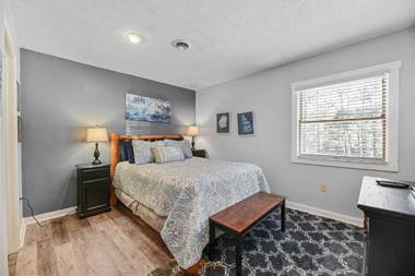 SmokyStays 9 Bedroom Cabin