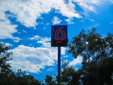 Motel 6-Memphis TN - Downtown