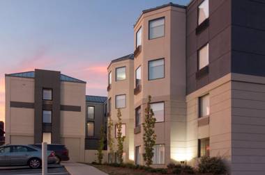 Holiday Inn Express & Suites Nashville-I-40 & I-24(Spence Lane) an IHG Hotel