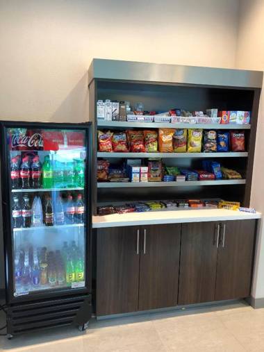 GLō Best Western Nashville Airport West