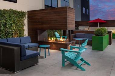 Home2 Suites By Hilton Nashville Downtown Convention Center