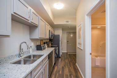 Mint House Nashville - Hillsboro Village