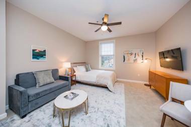 Mint House Nashville - Hillsboro Village