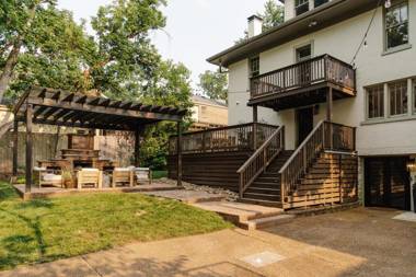 THE ABOVE Nashville Chic Estate