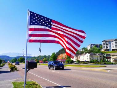 Americana Inn a Travelodge by Wyndham