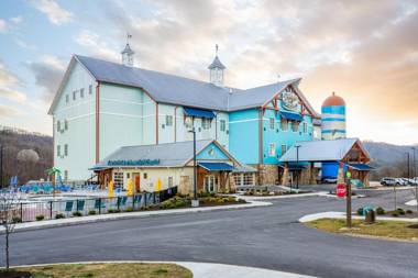 Camp Margaritaville RV Resort & Lodge