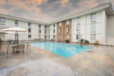 Red Roof Inn Knoxville Central – Papermill Road